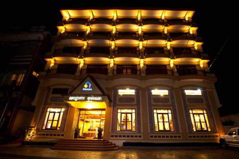 Ohana Phnom Penh Palace Hotel Buitenkant foto